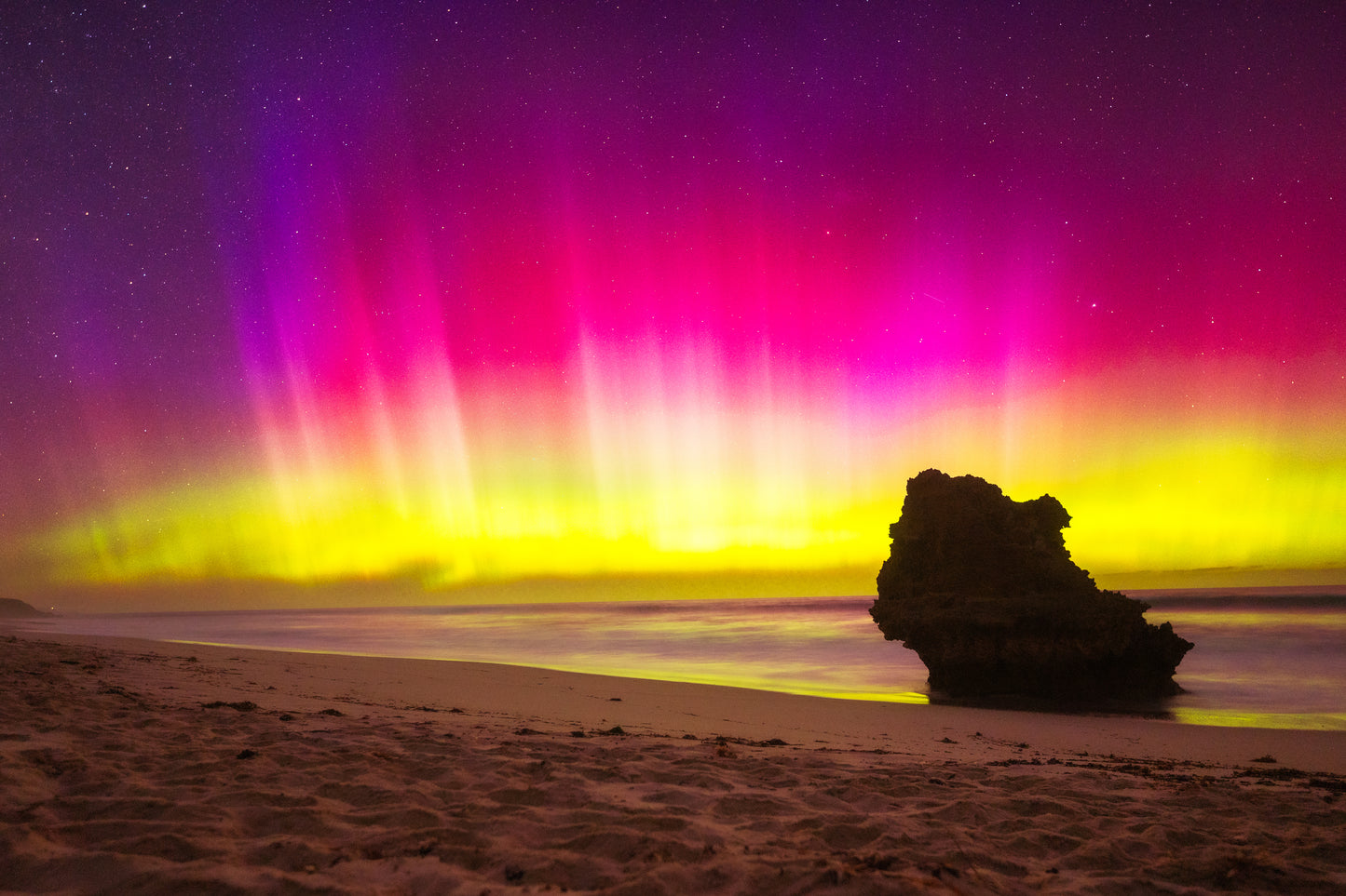 Aurora Australis – No. 16 Back Beach