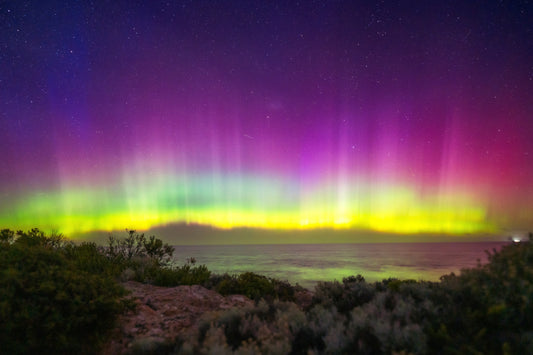 Aurora Australis Over the Cliffs